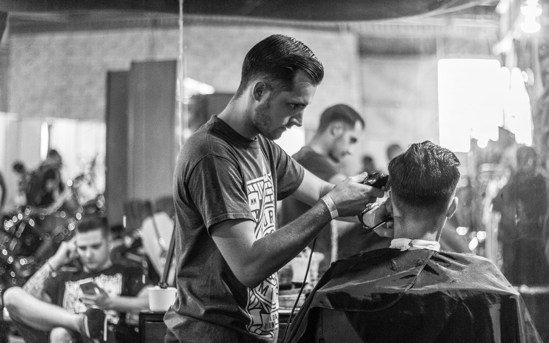 Coiffeur et barbier : quelle est la différence ?